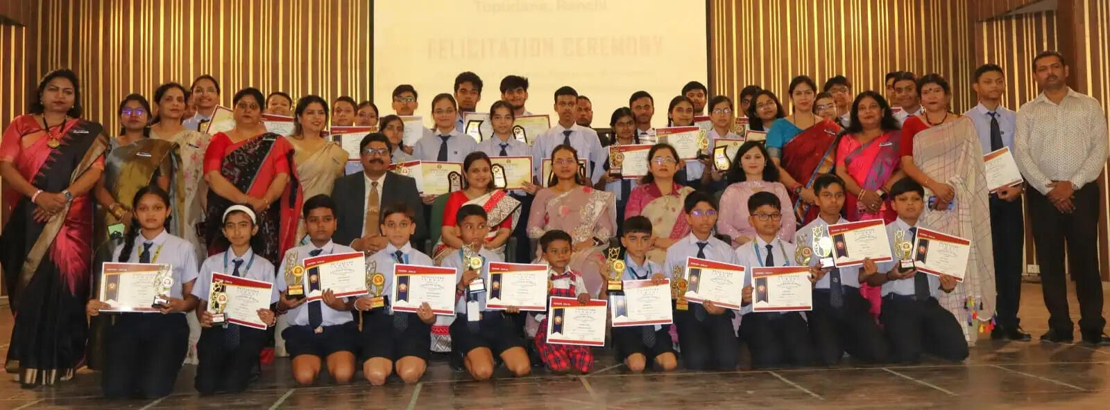 रांची के ब्रिजफोर्ड स्कूल में एआई व रोबोटिक्स लैब का उद्घाटन, मंत्री शिल्पी ने मेधावी विद्यार्थियों को किया सम्मानित