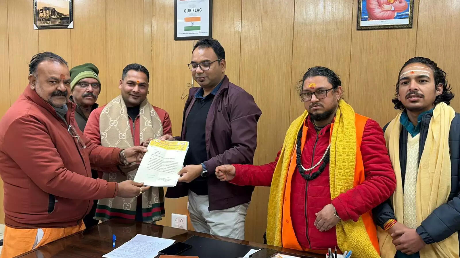 श्री अखंड परशुराम अखाड़े ने की कुंभ मेला क्षेत्र में मांस मदिरा पर प्रतिबंध लगाने की मांग