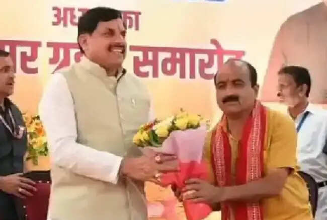 मप्र से राज्यसभा की तीसरी सीट के लिए भाजपा उम्मीदवार होंगे महेश केवट, सोमवार को जमा करेंगे नामांगन