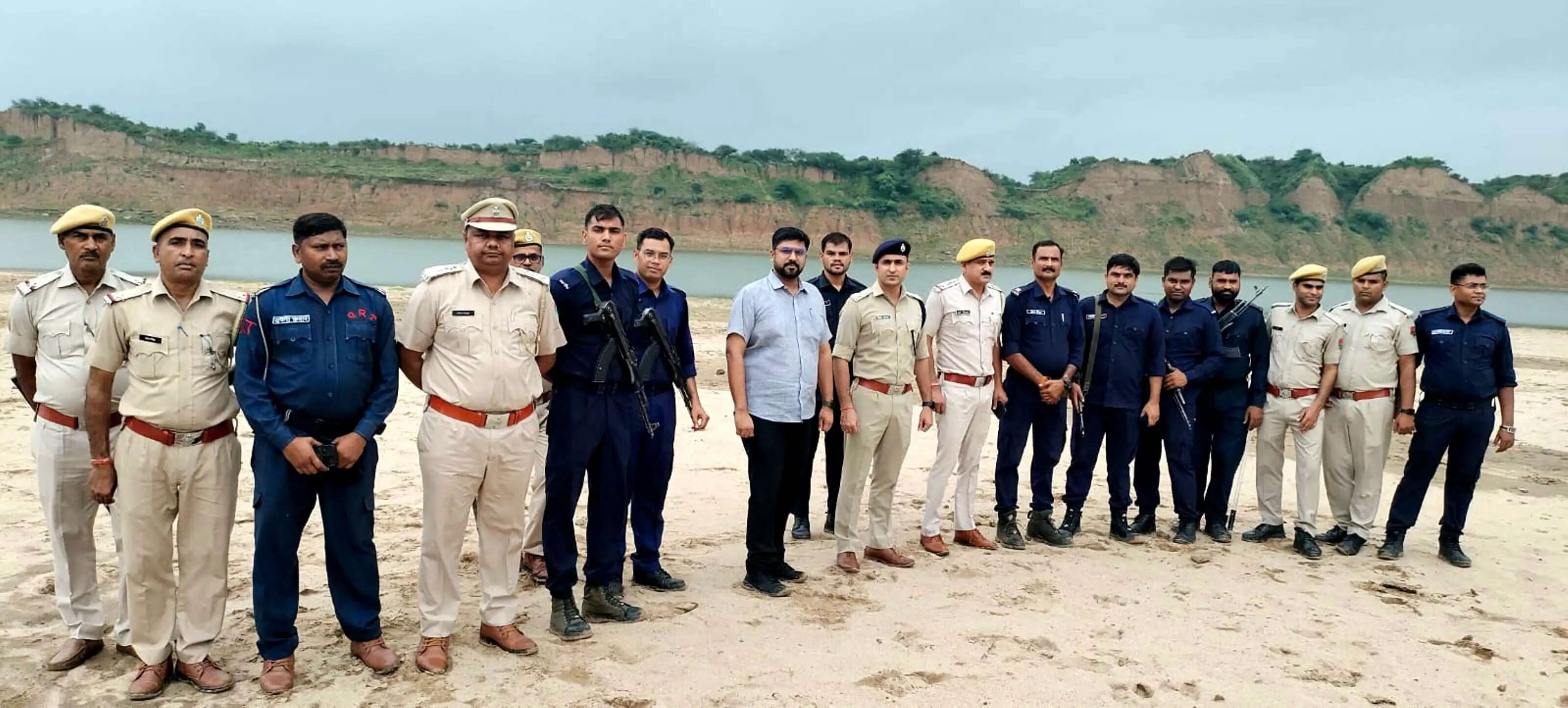 चंबल बजरी के अवैध खनन एवं परिवहन पर संयुक्त निगरानी सुदृढ़