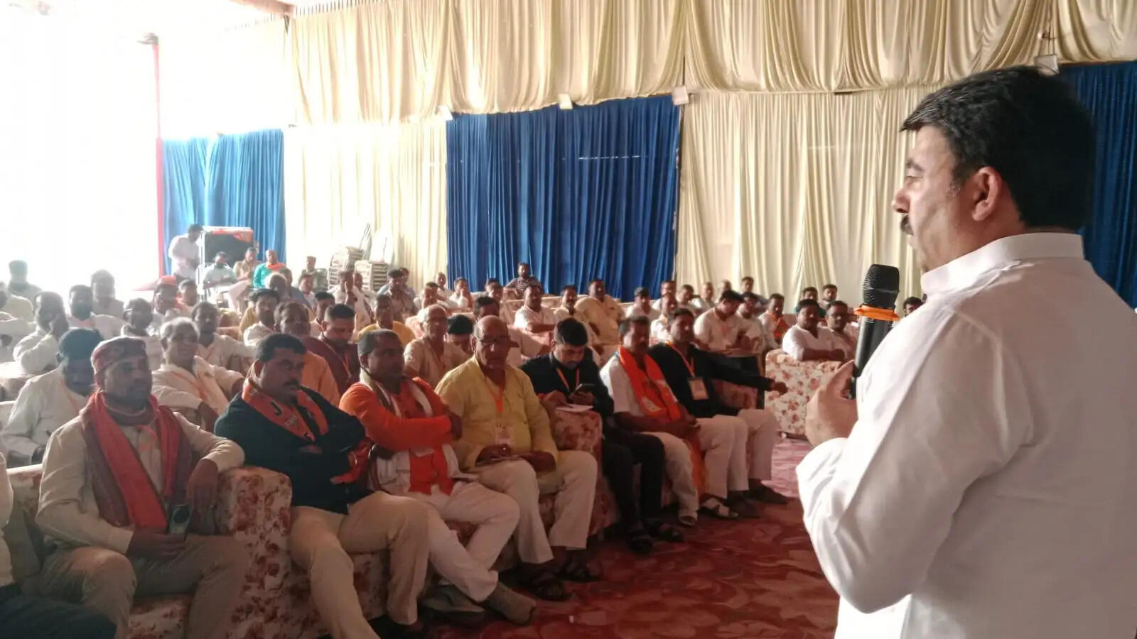 सशक्त कार्यकर्ता ही पार्टी की नींव : शलभ मणि