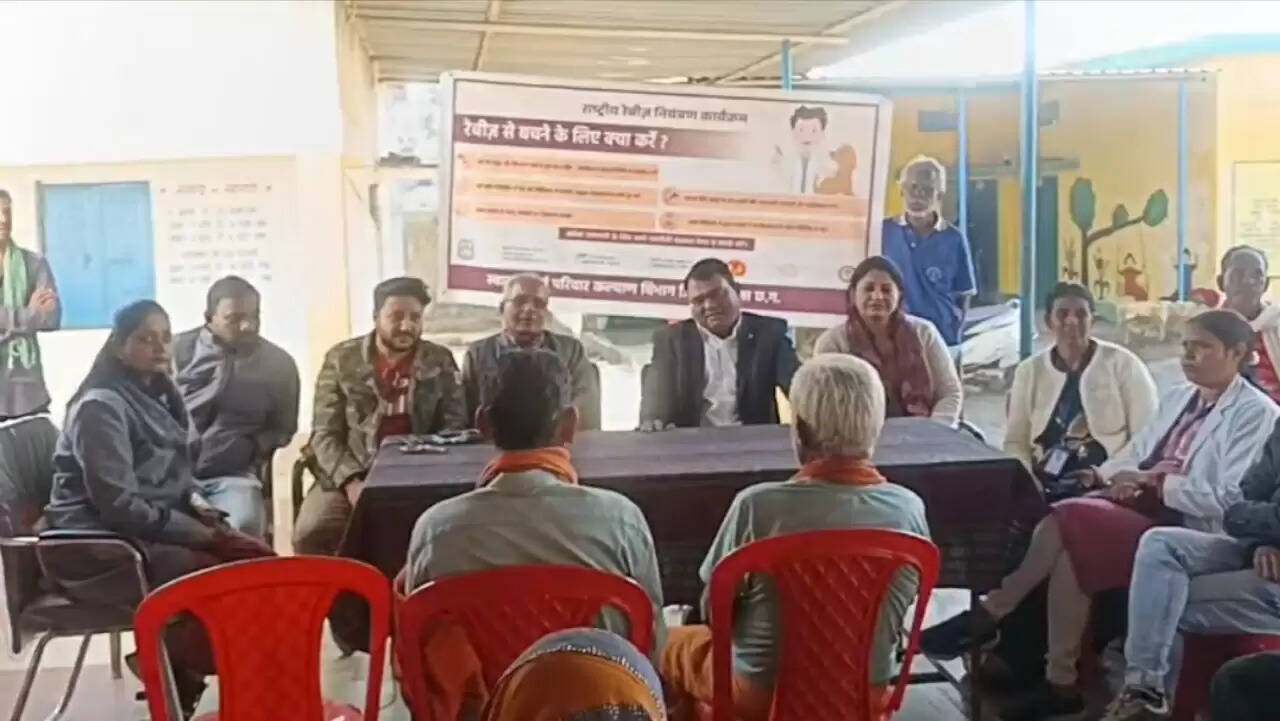 अंबिकापुर: पूजा का प्रसाद बना डर की वजह, रेबीज की आशंका से गांव में मचा हड़कंप