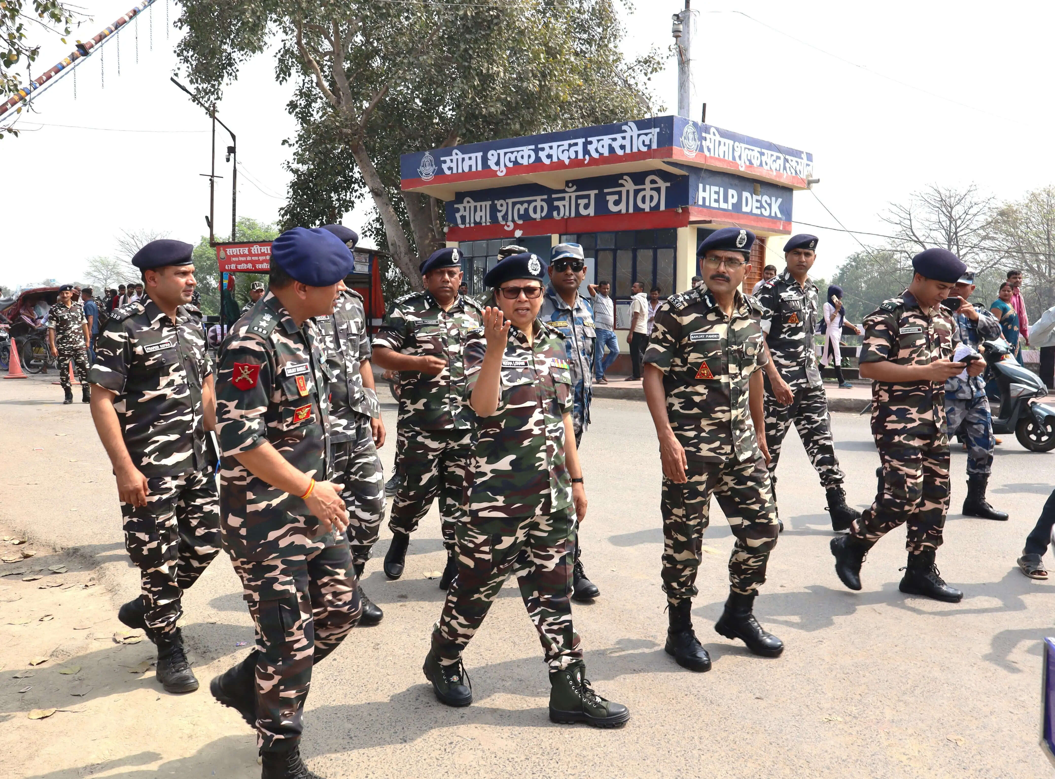 एसएसबी के अपर महानिदेशक ने पनटोका कैंप का किया निरीक्षण