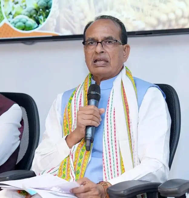 शिवराज सिंह बोले-चाहे मौसम की मार हो या प्राकृतिक आपदा, सरकार हर कदम पर किसानों के साथ खड़ी है