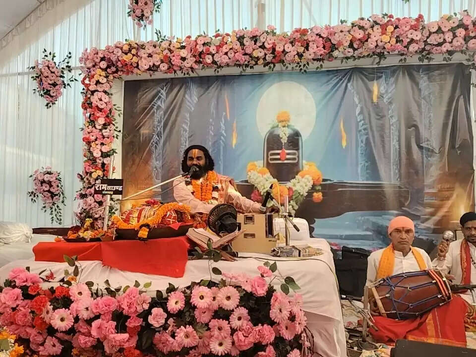 भक्ति और तपस्या पर घमंड नहीं करना चाहिए: पंडित कामता प्रसाद शरण