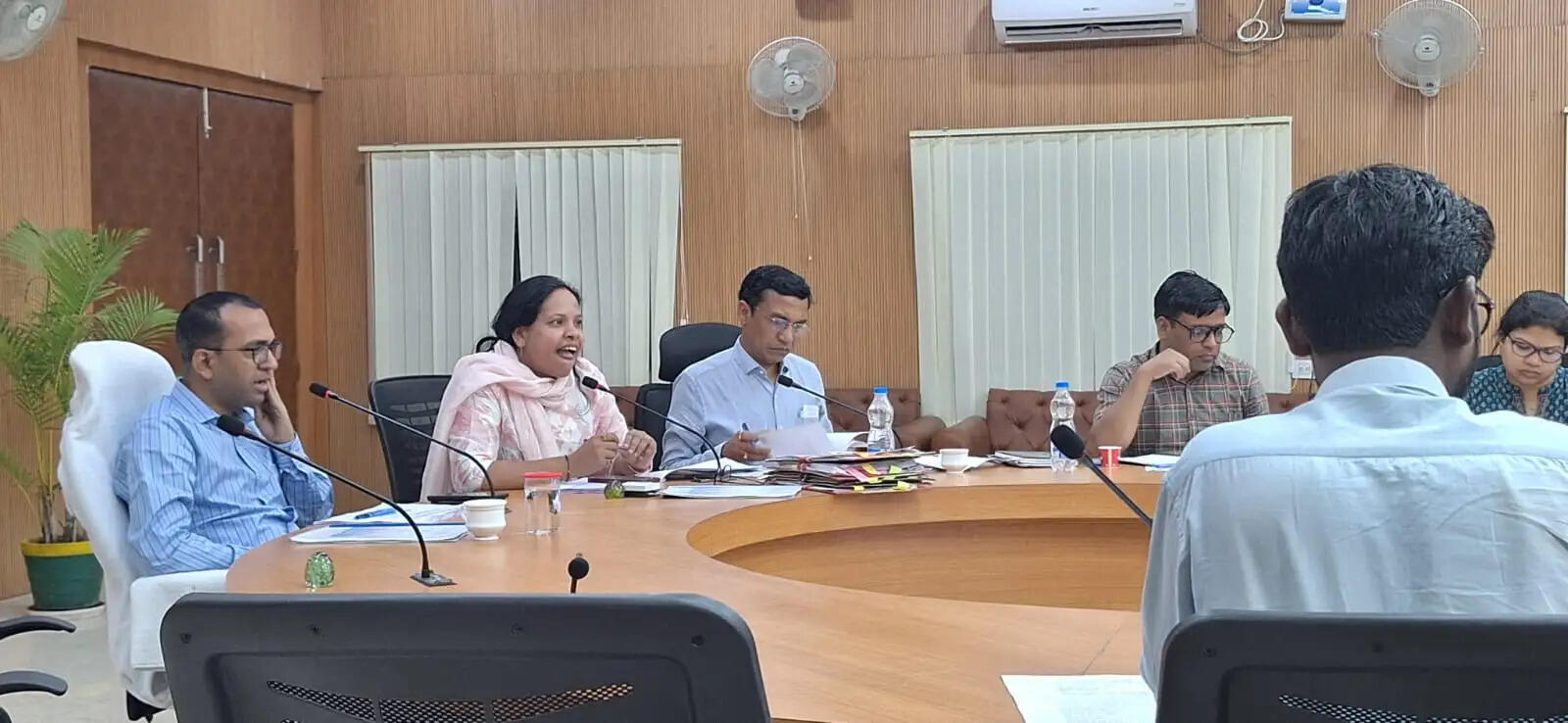 कोरबा : गोपनीयता और पारदर्शिता का सम्पूर्ण ध्यान रखकर भर्ती की प्रक्रिया पूरी हो : कलेक्टर