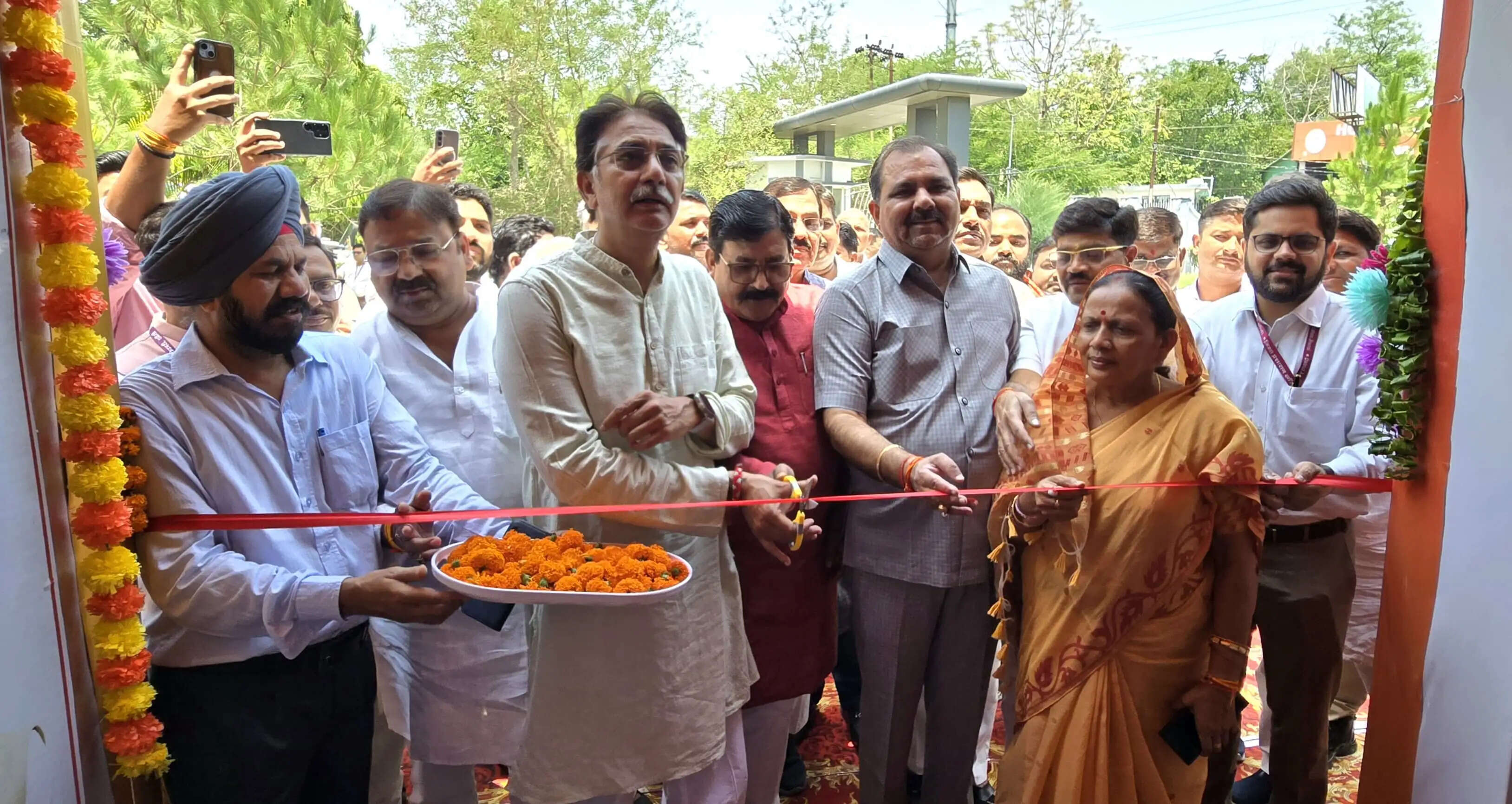 बुंदेलखंड में 12 वर्षों के विकास की गाथा दिखा रही चार दिवसीय प्रदर्शनी का शुभारंभ