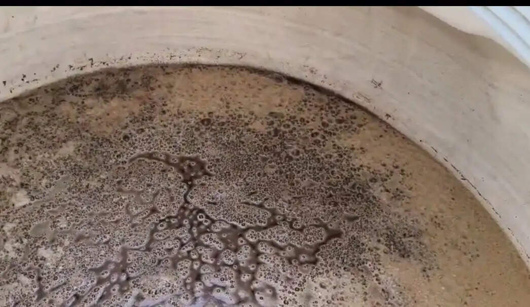 कैथल: 10 दिन पहले फर्श के नीचे मिली थी टंकी, अब छत पर रखी टंकी से 650 लीटर लाहण बरामद
