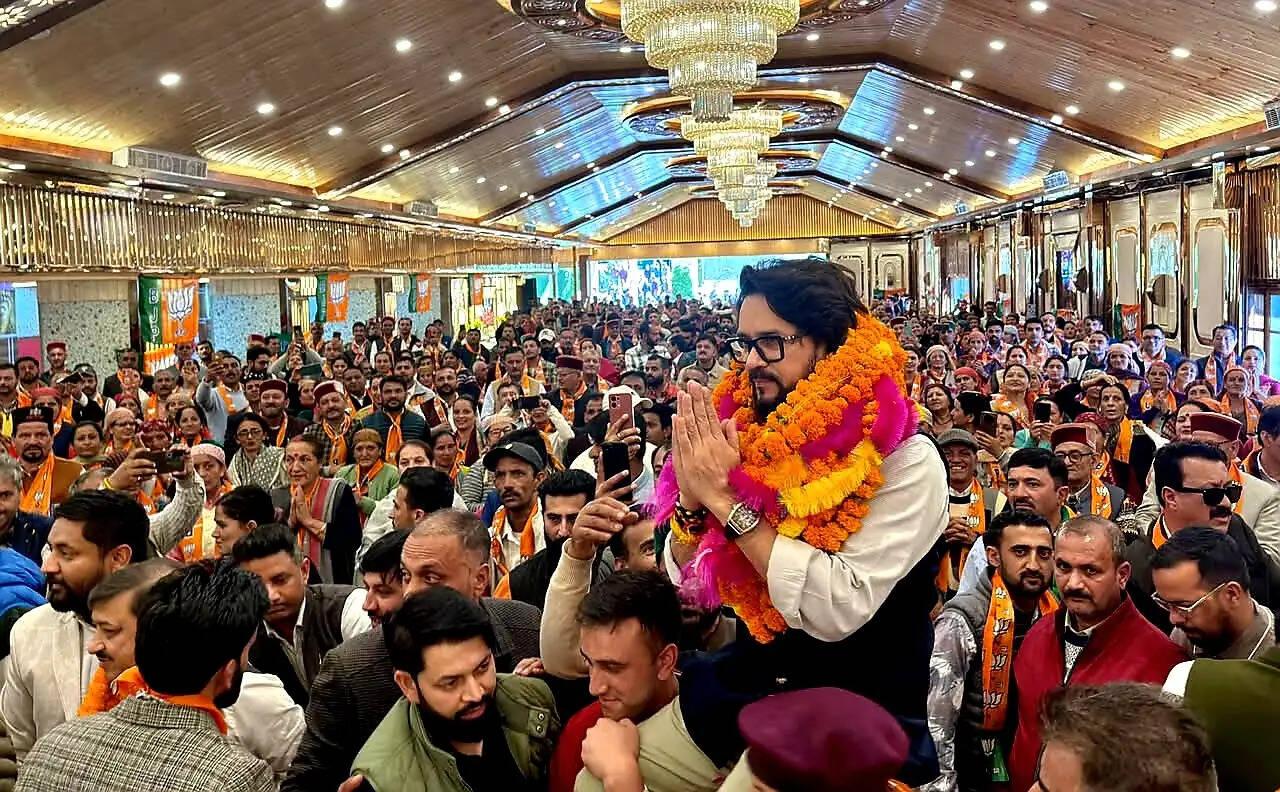 कांग्रेस की विदाई में ही राज्य की भलाई: अनुराग सिंह ठाकुर