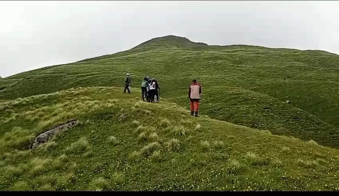 पर्यटकों से गुलजार हुए देवाल के प्रसिद्ध पर्यटन स्थल