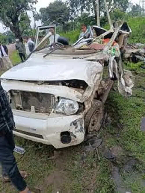 मप्र के छतरपुर में भीषण सड़क हादसा, एक ही परिवार के पांच लोगों की मौत