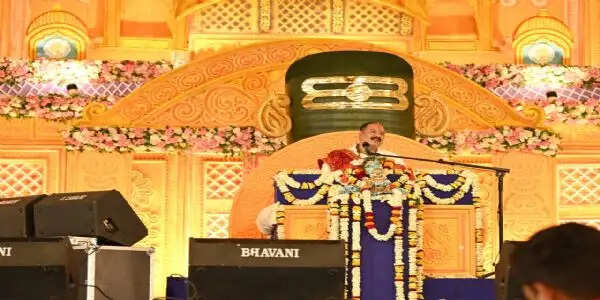 कलयुग में तपस्या कम और समस्याएं ज्यादा हो गई है : पंडित प्रदीप मिश्रा