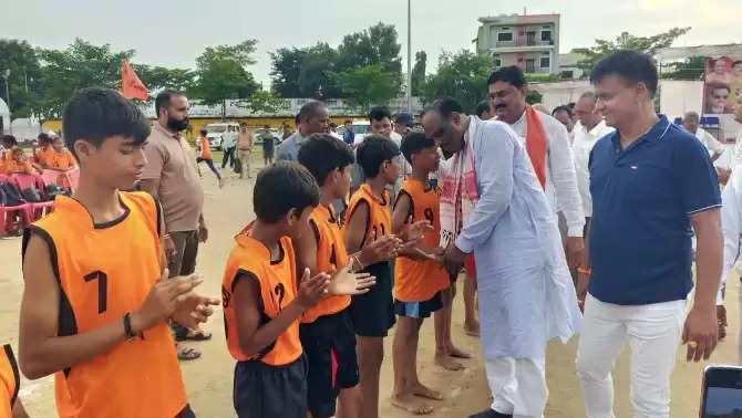 हरदा: केन्द्रीय मंत्री उइके ने राज्यस्तरीय खो खो प्रतियोगिता का किया शुभारम्भ