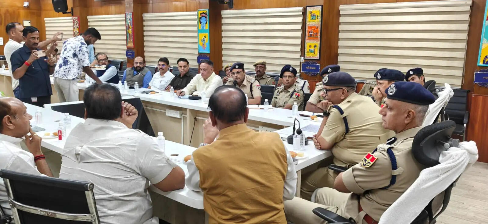 परकोटे में त्योहारों की भीड़ से निपटने की तैयारी: पुलिस-नगर निगम मिलकर संभालेंगे मोर्चा