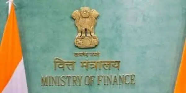 डीएफएस ने दिव्यांगजनों के कल्याण के लिए उठाए अहम कदम: वित्त मंत्रालय