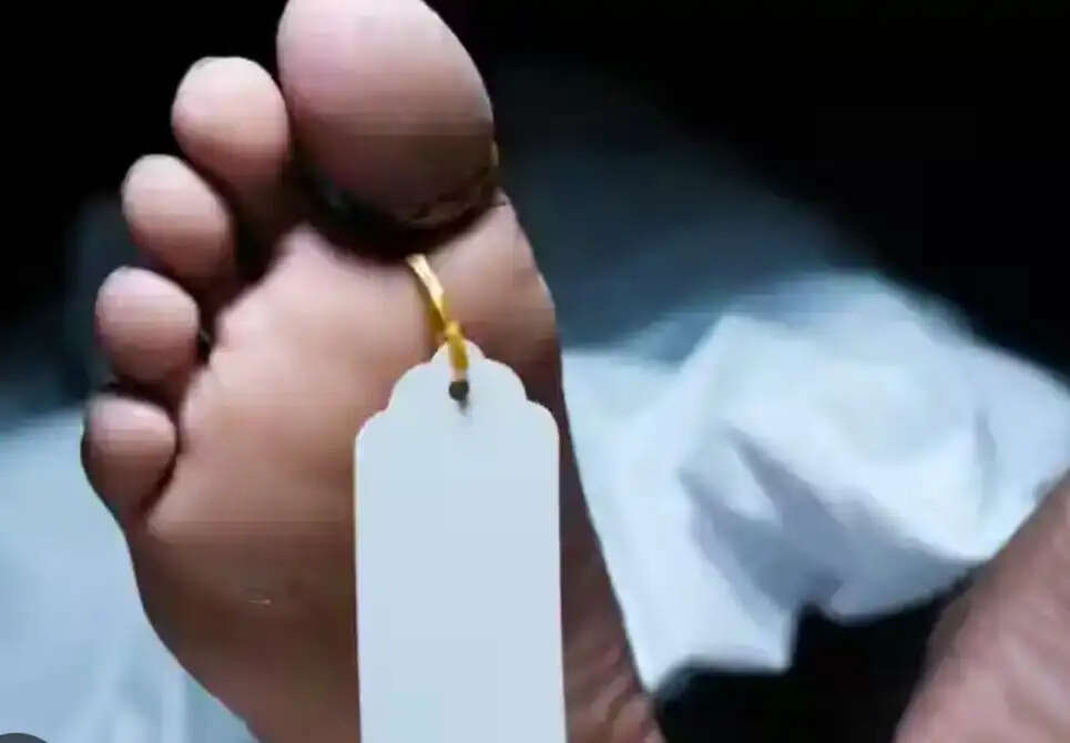 सुलतानपुर : गोमती नदी में मिला अधेड़ का शव