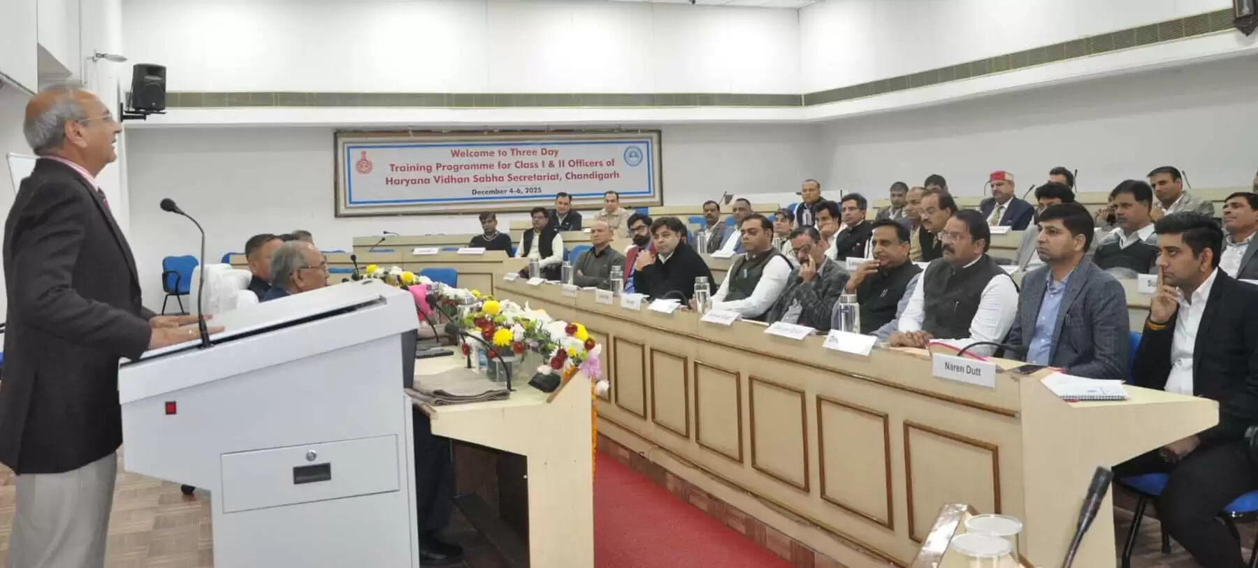 गुरुग्राम: हर सार्वजनिक सेवक अपने आचरण में विनम्रता दिखाए: मनोज यादव