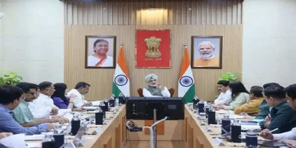 उपराज्यपाल तरनजीत सिंह संधू ने दिल्ली के सांसदों के साथ राजधानी के विकास को लेकर की चर्चा