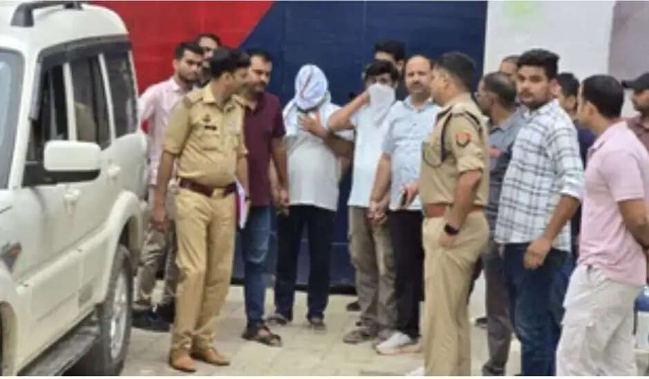 श्रीराम मंदिर चढ़ावा चोरीः टिन्नू और मनीष यादव को रिमांड पर जेल से लाई पुलिस, 39 घंटे होगी पूछताछ