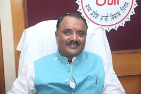 मंत्री शुक्ला मंगलवार को करेंगे सोलर रथ सह मोबाइल बूथ वैन का शुभारंभ