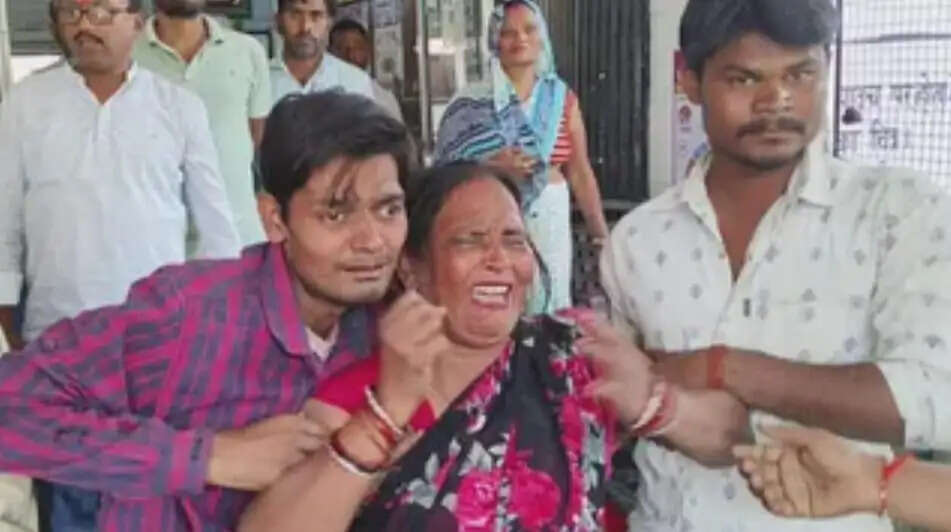 ट्रक की टक्कर से बाइक सवार दुकानदार की मौत