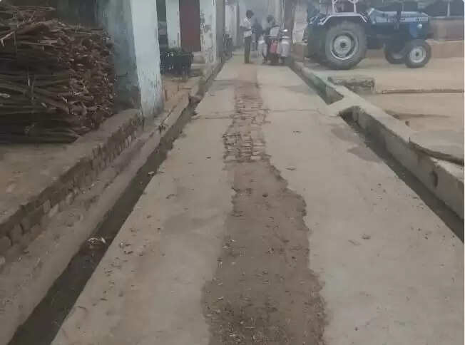 जल जीवन मिशन का काम अधूरा, पाइपलाइन के बाद बदहाल सड़कों से ग्रामीण परेशान