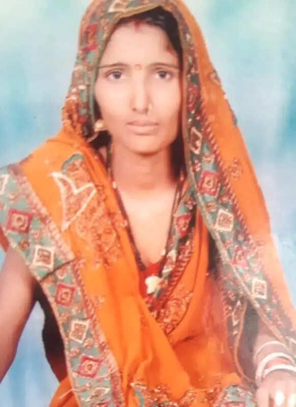 (अपडेट) धौलपुर के आंगई में बडा हादसा, भाई एवं तीन बहिन कुंड में डूबी