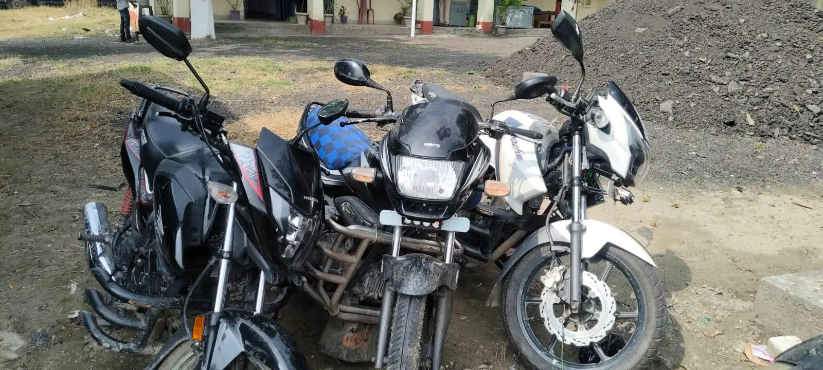 नकली नोट एवं ठगी गिरोह के चार सदस्य गिरफ्तार,नकली नोटों का बंडल बरामद