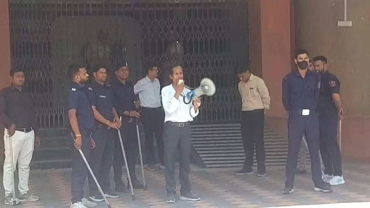 भीलवाड़ा कलेक्ट्री परिसर में बम की धमकी से मचा हड़कंप, बाद में निकली मॉकड्रिल