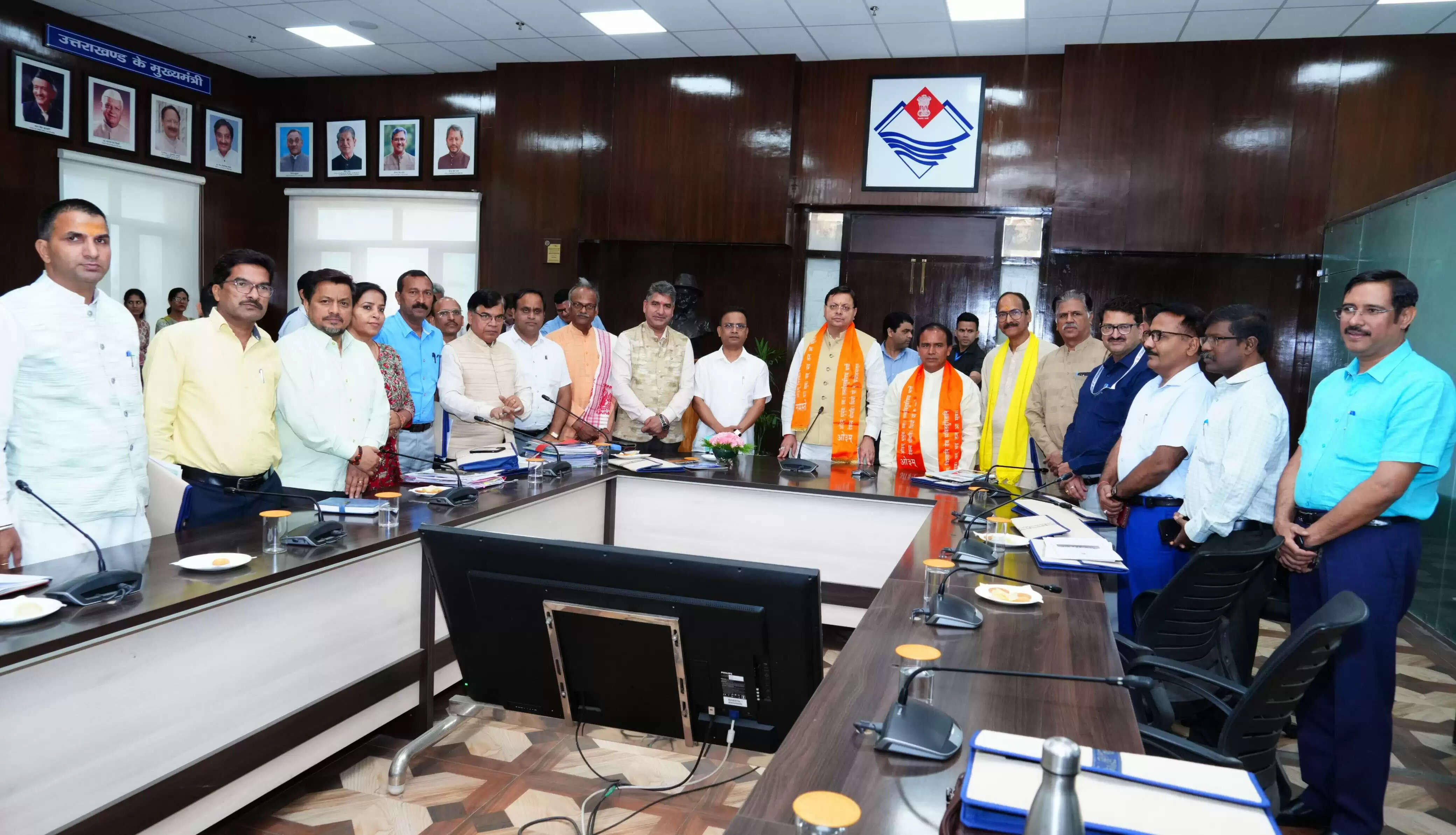 उत्तराखंड में रोजगार का साधन बनेगी संस्कृत शिक्षा: धामी