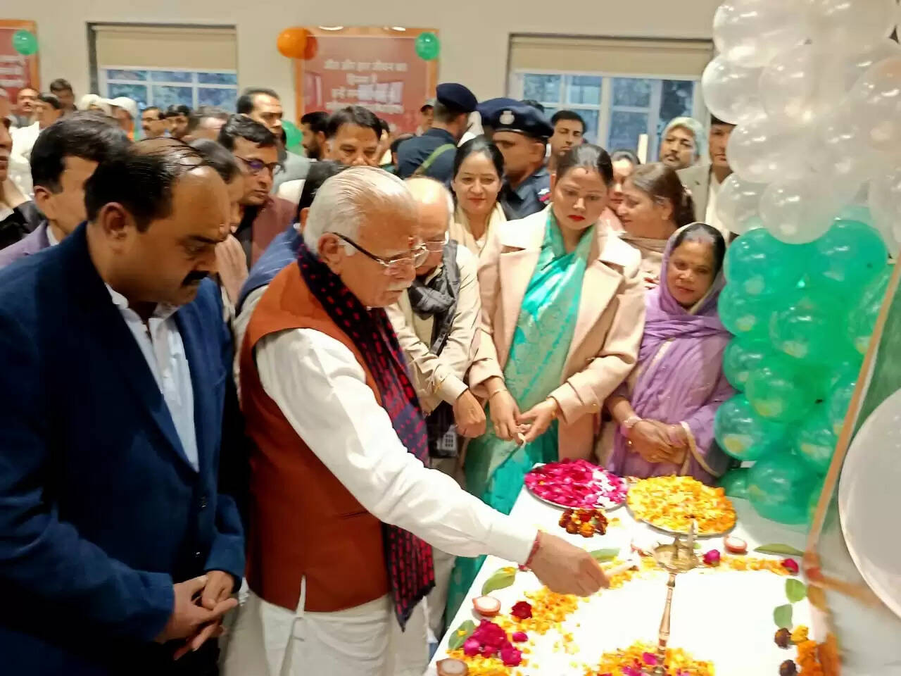 अटल समृद्धि एवं सुशासन दिवस' विकसित भारत के लिए नए संकल्पों का सूत्रपात : मनोहर लाल