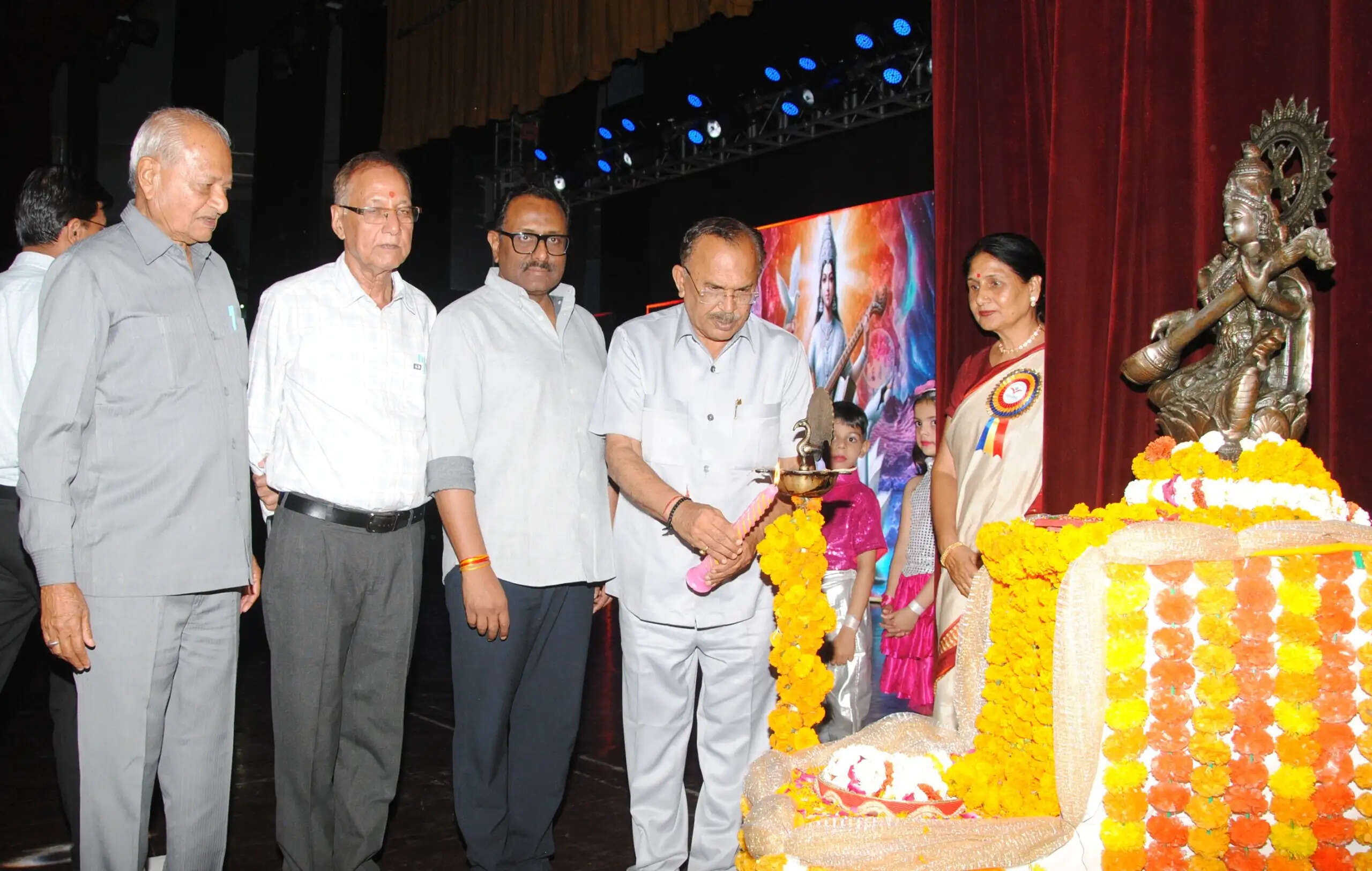 शिक्षा के साथ संस्कार आवश्यक&nbsp;: देवनानी