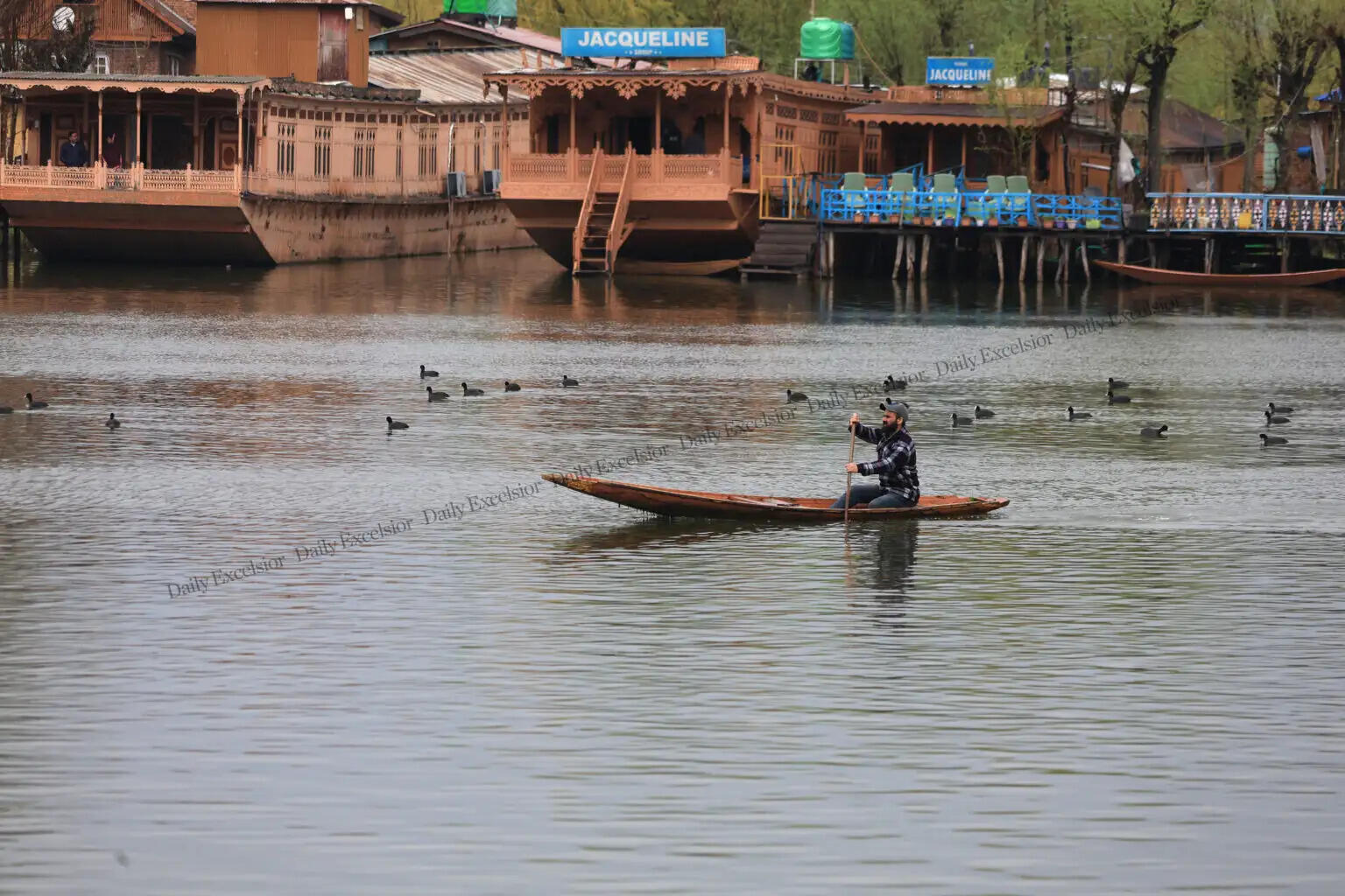 जम्मू-कश्मीर में 20 मार्च तक रुक-रुक कर बारिश और बर्फबारी की संभावना