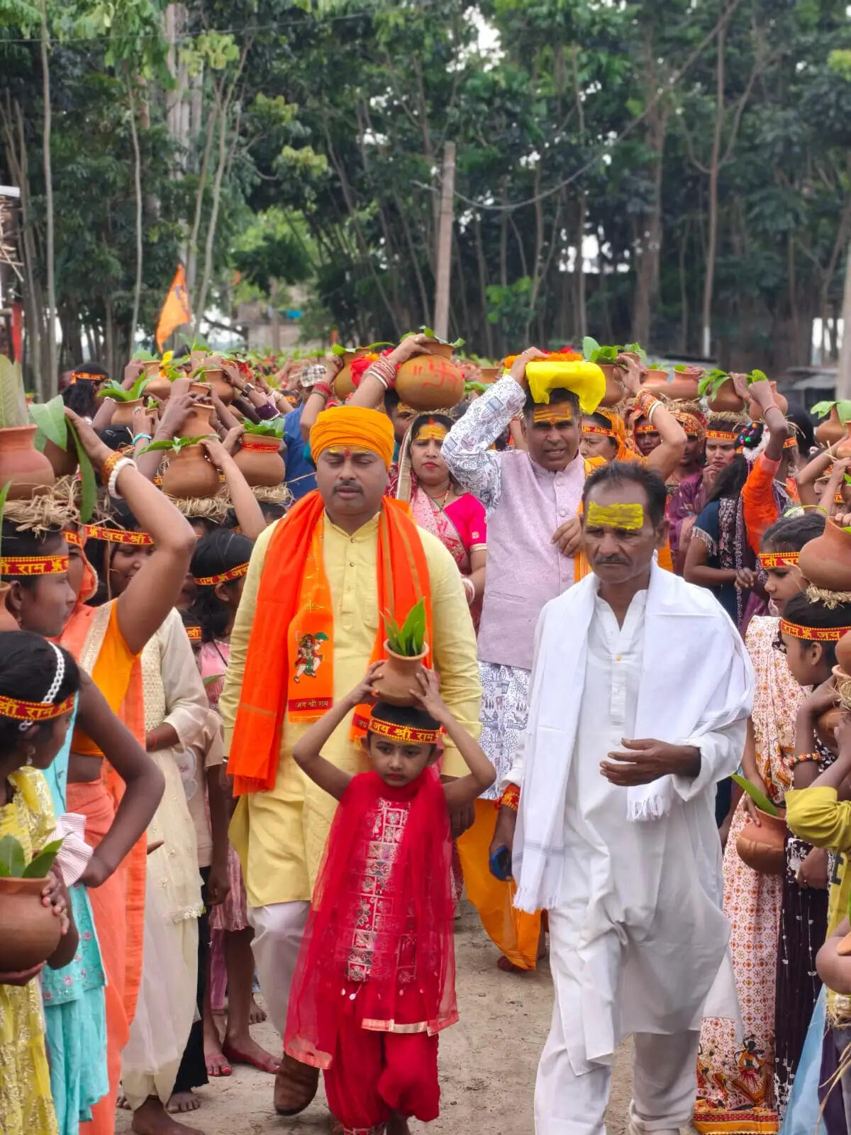 श्रीमद् भागवत कथा महोत्सव की भव्य शुरुआत, 1008 महिलाओं ने निकाली कलश यात्रा