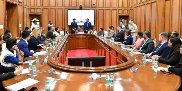 अंतरराष्ट्रीय संसदीय प्रतिनिधिमंडल ने दिल्ली विधानसभा अध्यक्ष से की मुलाकात