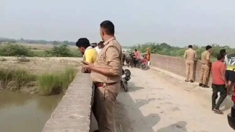 रायबरेली के बछरावां में नहर में बहते मिले एक महिला समेत तीन शव, पुलिस हर पहलू से कर रही जांच