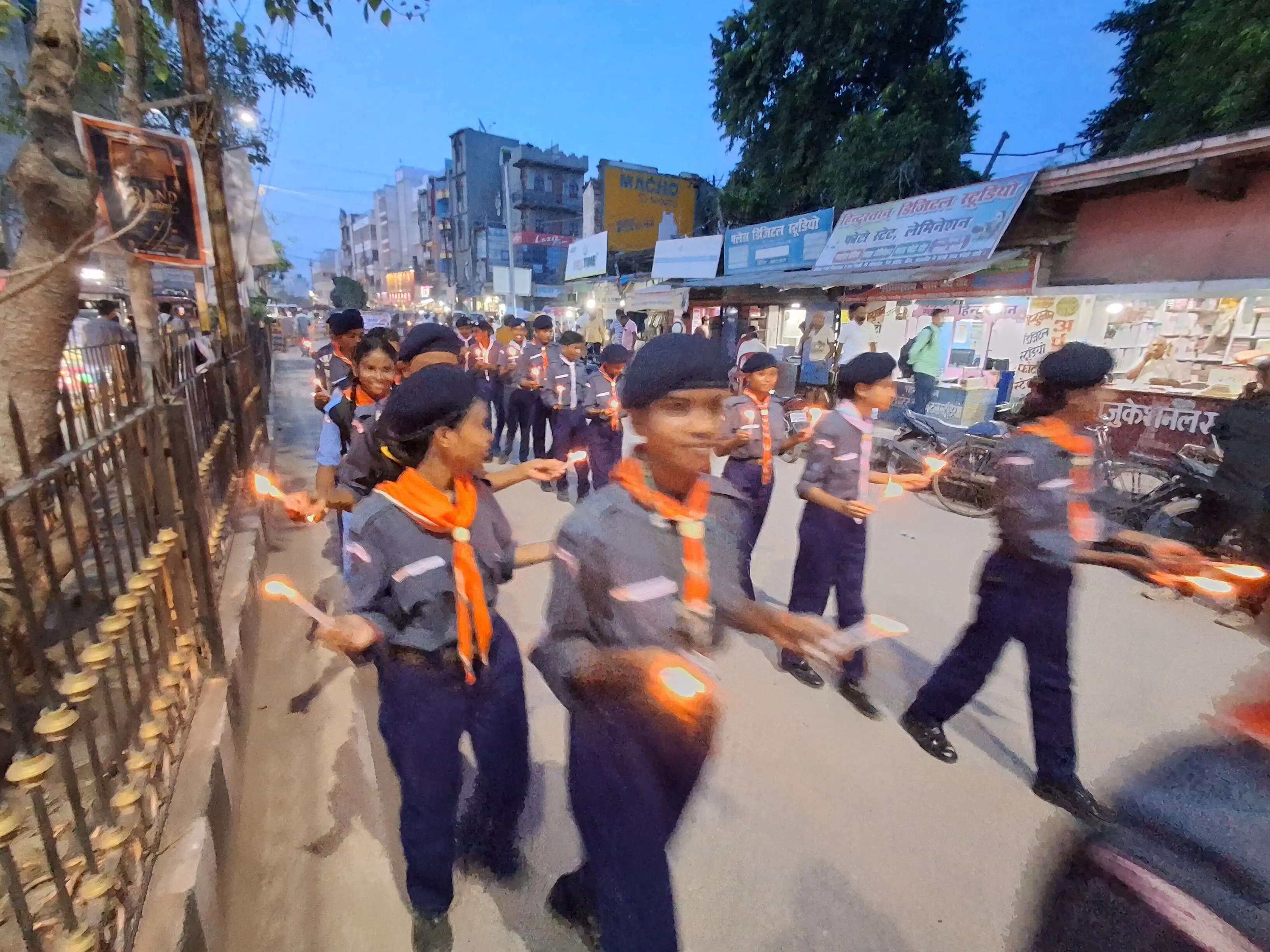 विभाजन विभीषिका स्मृति दिवस पर सारण में कैंडल मार्च का आयोजन