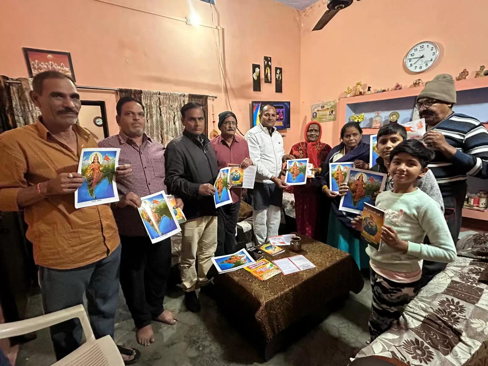 संघ का शताब्दी वर्ष : 2 दिनों में स्वयंसेवकों की 600 टोलियों ने घर-घर जाकर पांच हजार परिवारों से किया संवाद