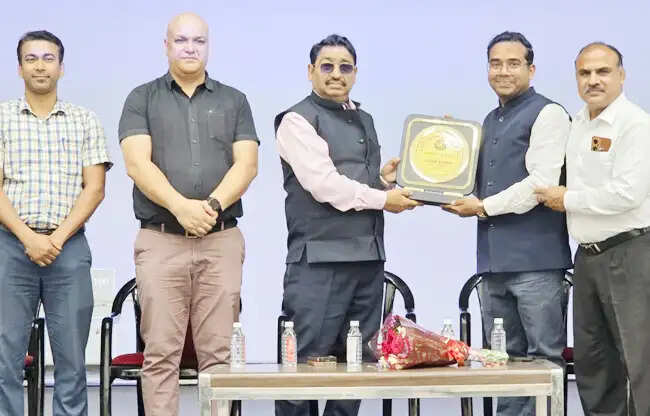 सोनीपत: दृष्टिकोण बदलने से सोच बदलेगी, सोच बदलने से परिणाम बदलेंगे: डॉ. रमाशंकर