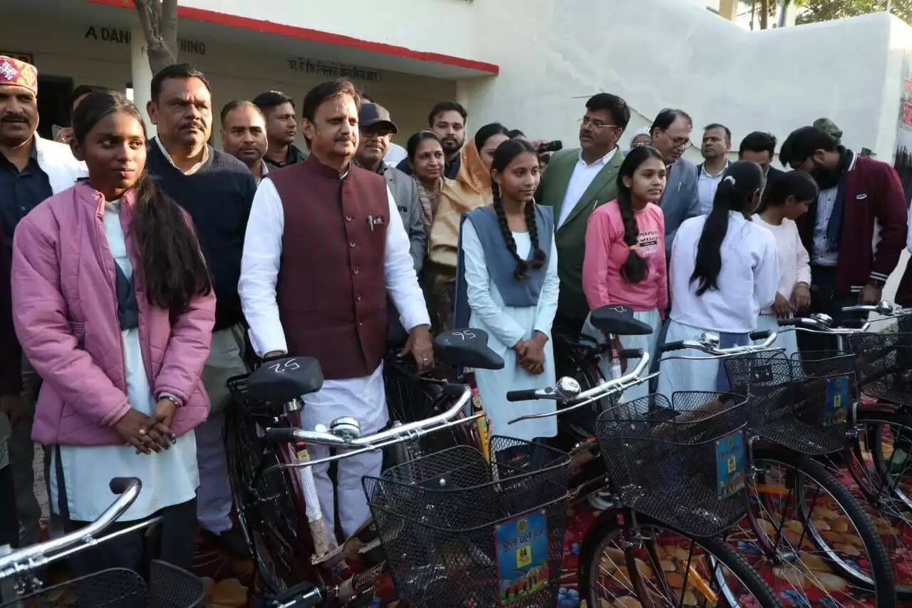 देश को ऊंचाई पर बनाए रखने का कार्य नई पीढ़ी करेगी - उप मुख्यमंत्री&nbsp;शुक्ल