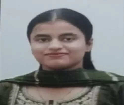 मुख्यमंत्री अभ्युदय योजना : किसान की बेटी बनी असिस्टेंट कमांडेंट