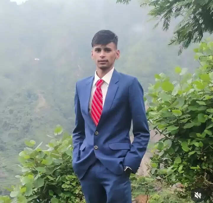 खेल अभ्यास के दौरान दर्दनाक हादसा, छात्र की गई जान