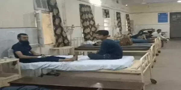 अजमेर-उदयपुर हाईवे पर बस और ट्रक की टक्कर, 55 यात्री घायल