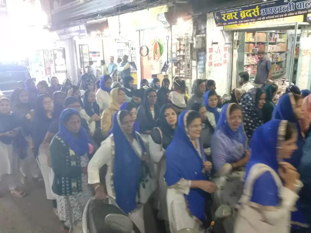 गुरु गोविंद सिंह के जन्मोत्सव पर निकला नगर-कीर्तन, समाजजनों में उत्साह