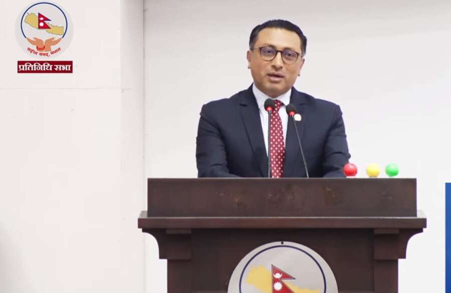 नेपाल के वित्त मंत्री का दावा : मध्यपूर्व तनाव कम होने के बाद ही घटेंगे पेट्रोल-डीजल के दाम