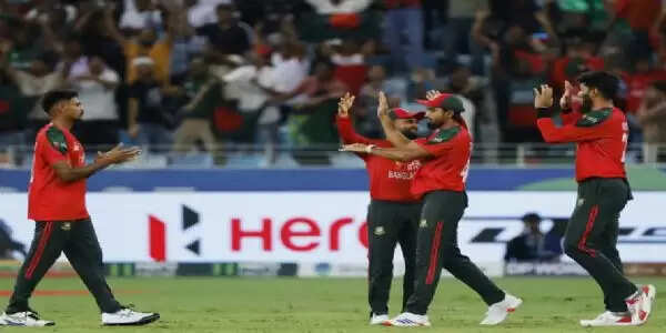 बांग्लादेश क्रिकेट में संकट: खिलाड़ियों ने सभी प्रारूपों के बहिष्कार की दी चेतावनी