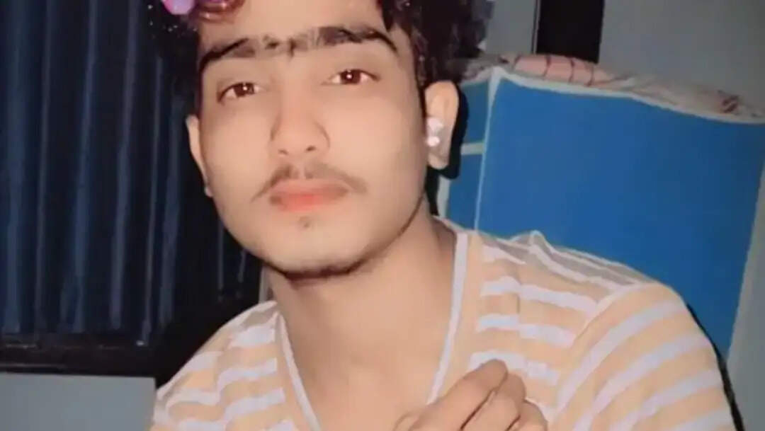 ट्रक की टक्कर से घायल युवक की इलाज के दौरान मौत