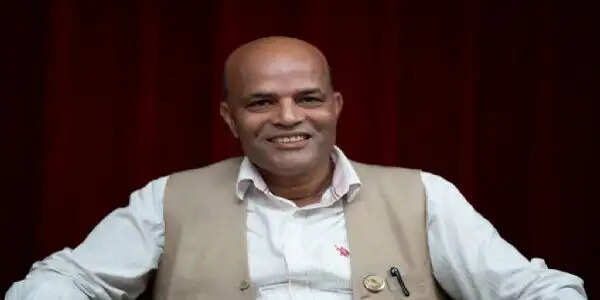 नेपाल : सत्तारूढ़ दल के सांसद ने पार्टी के राजनीतिक प्रस्ताव का किया विरोध