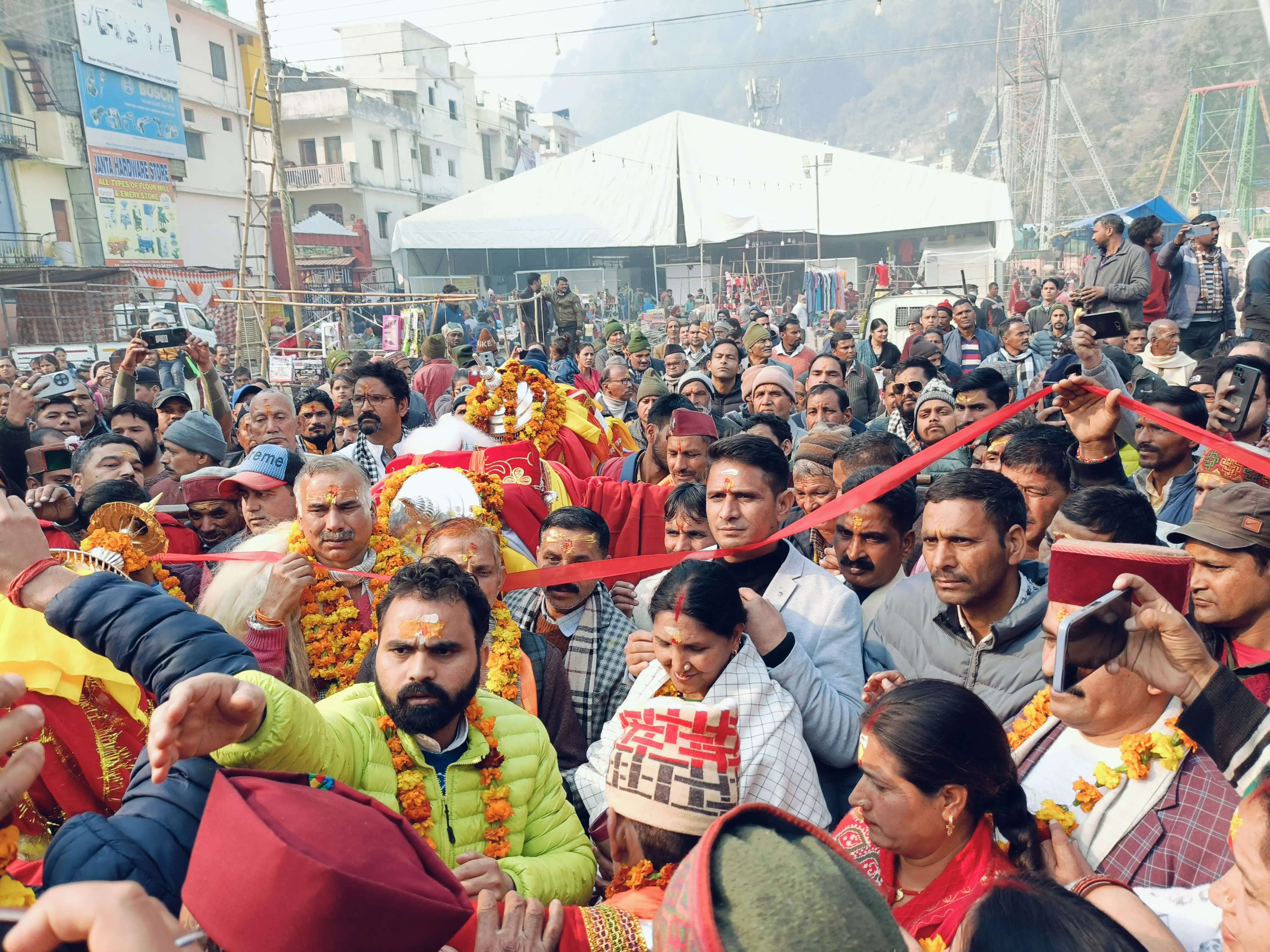 देव डोलियों के सांध्य में नौ दिवसीय पौराणिक माघ मेला का हुआ शुभारंभ