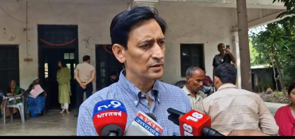 आजाद नगर समेत अन्य इलाकों में बिजली चोरी बढ़ी, कमिश्नरने दिए कार्रवाई के निर्देश